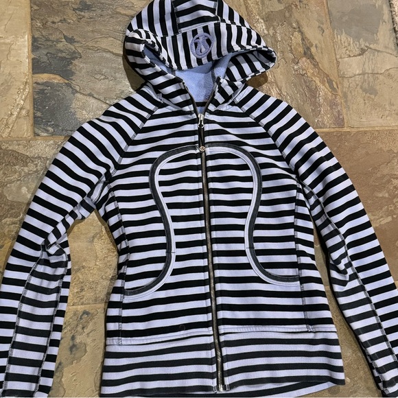 Lululemon Scuba sea stripe printed polar haze jacket hoodie size 6 - Picture 7 of 10